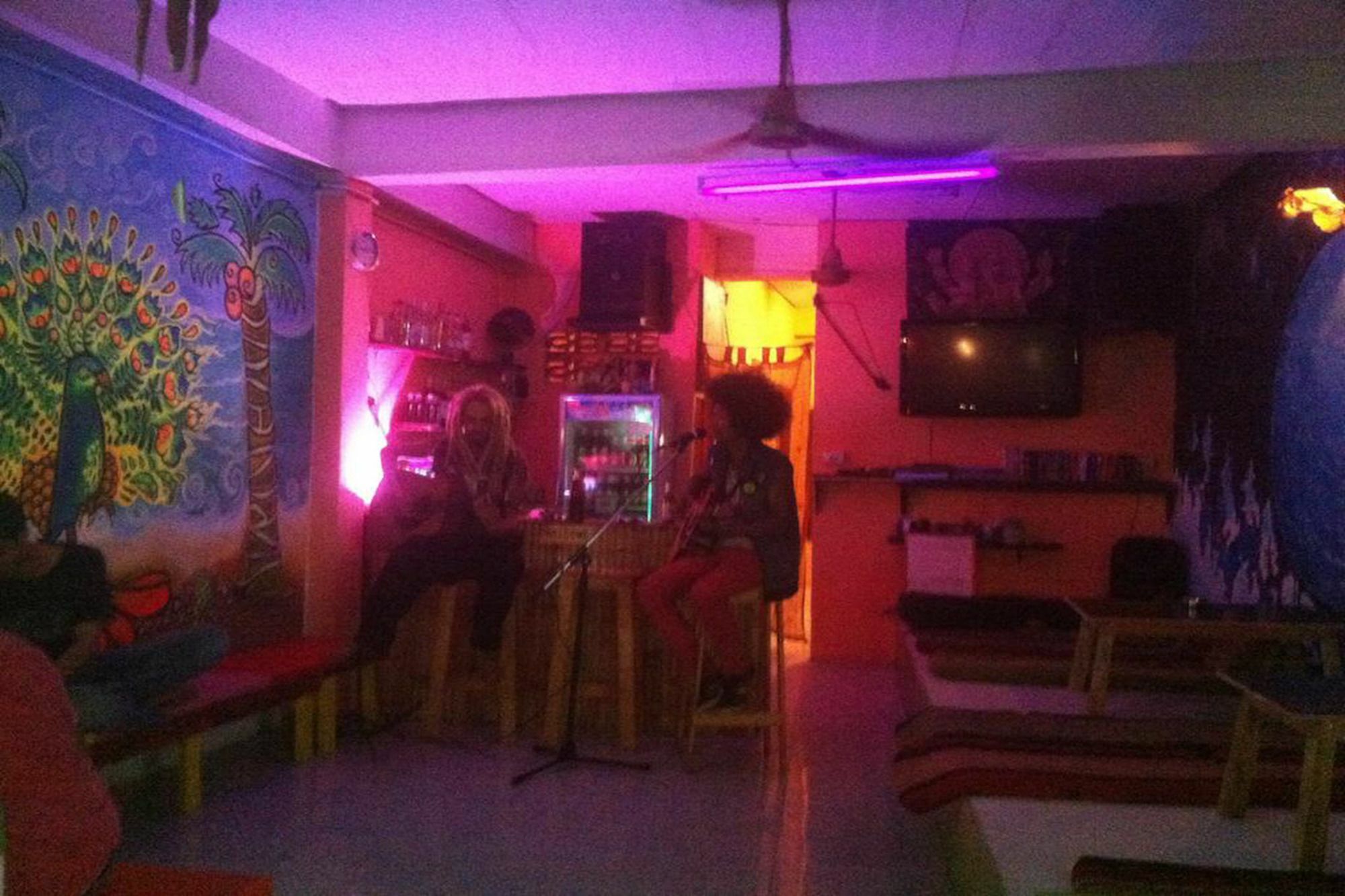 Maddy'S Hostel Пханган Екстер'єр фото